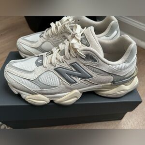 New Balance 9060 Sea Salt - Size 7.5 Men- Excellent Condition